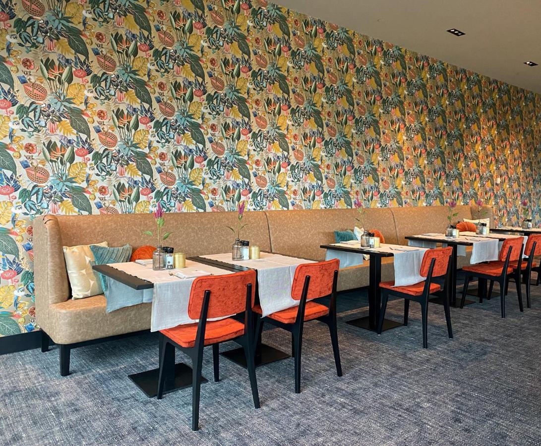 Van Der Valk Hotel Veenendaal Kültér fotó