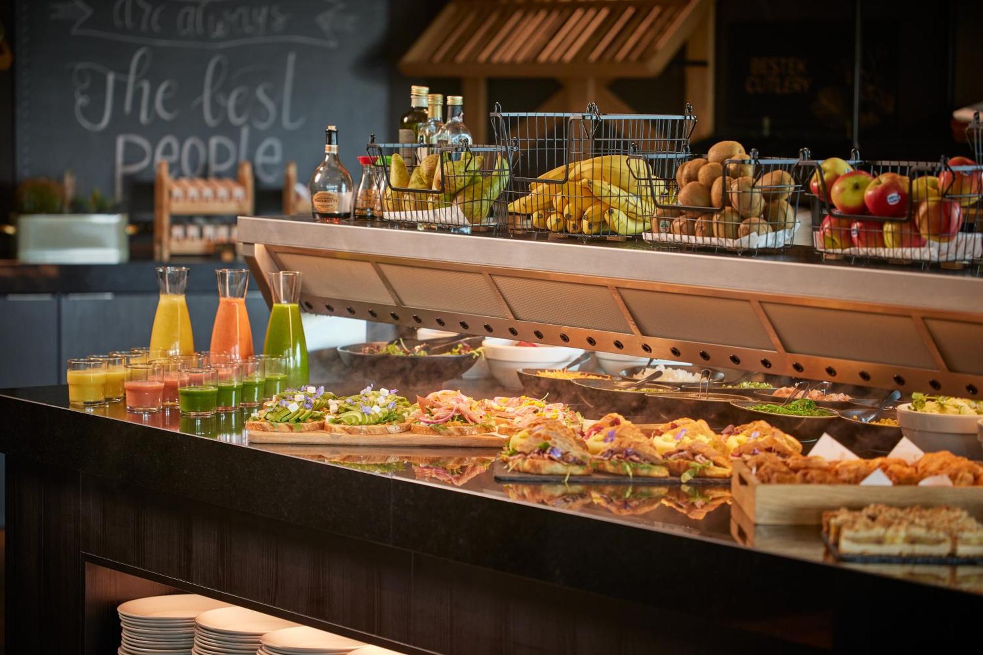 Van Der Valk Hotel Veenendaal Kültér fotó