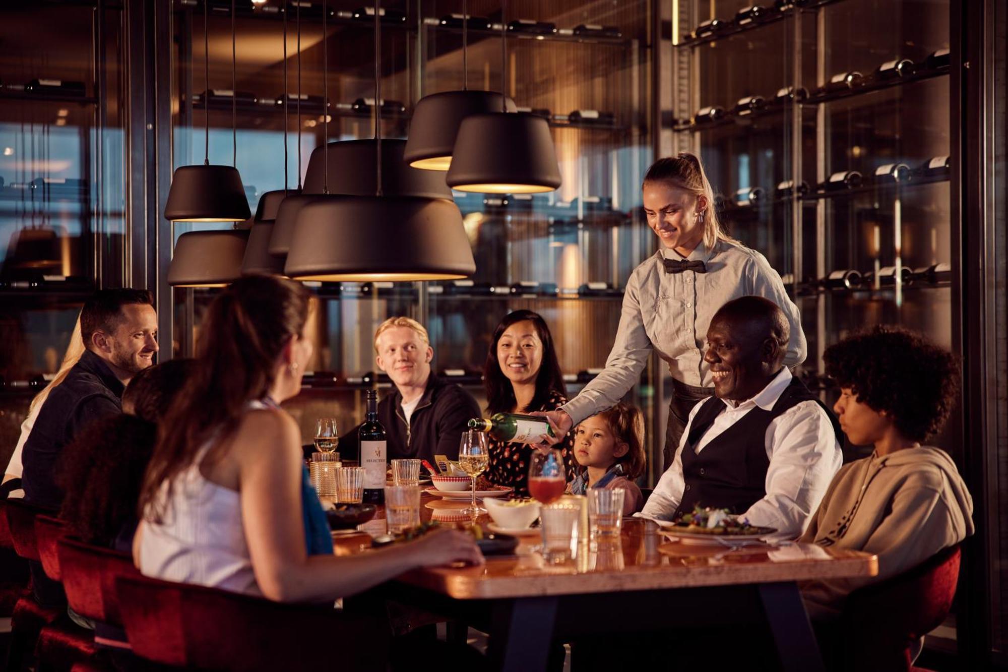 Van Der Valk Hotel Veenendaal Kültér fotó