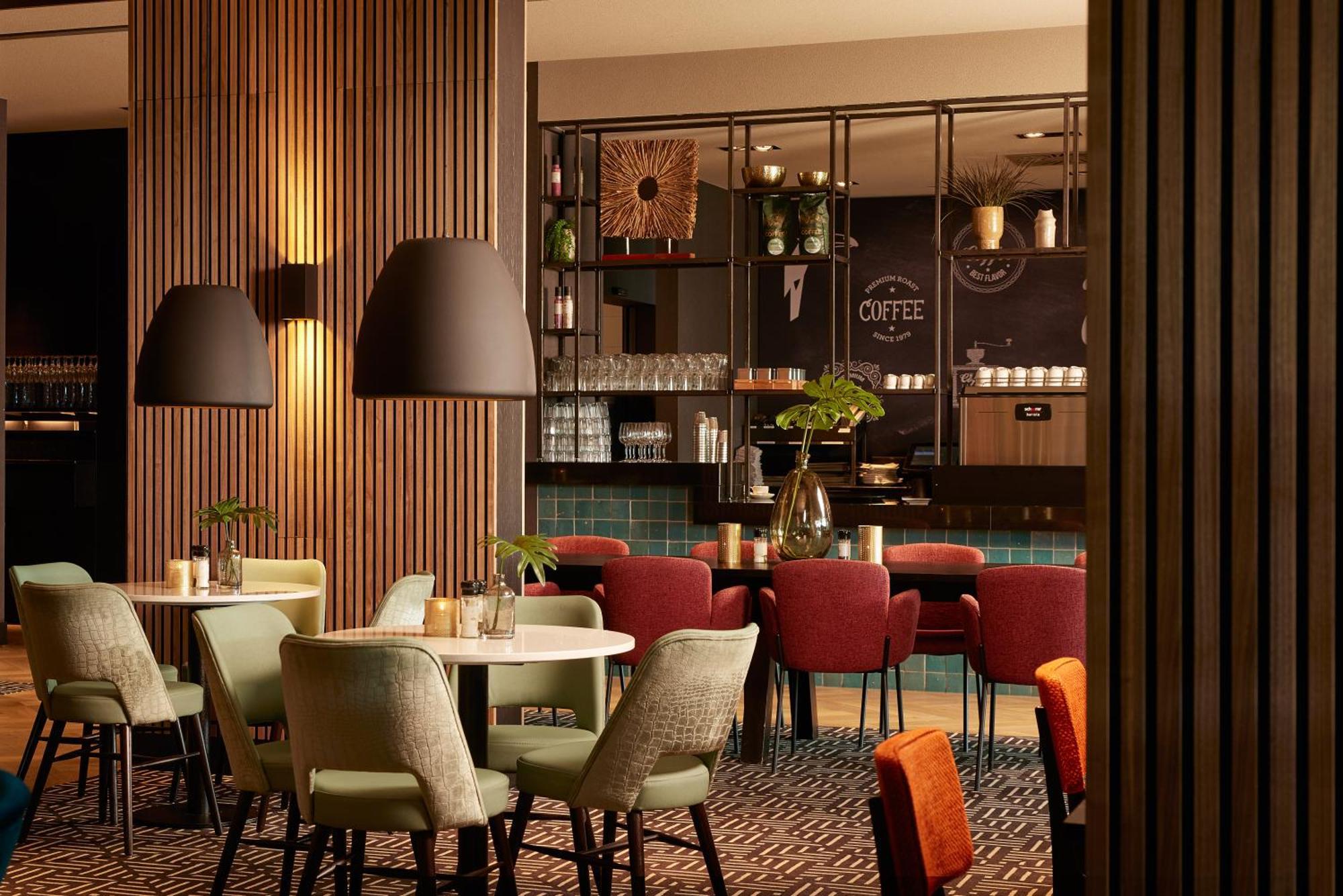 Van Der Valk Hotel Veenendaal Kültér fotó